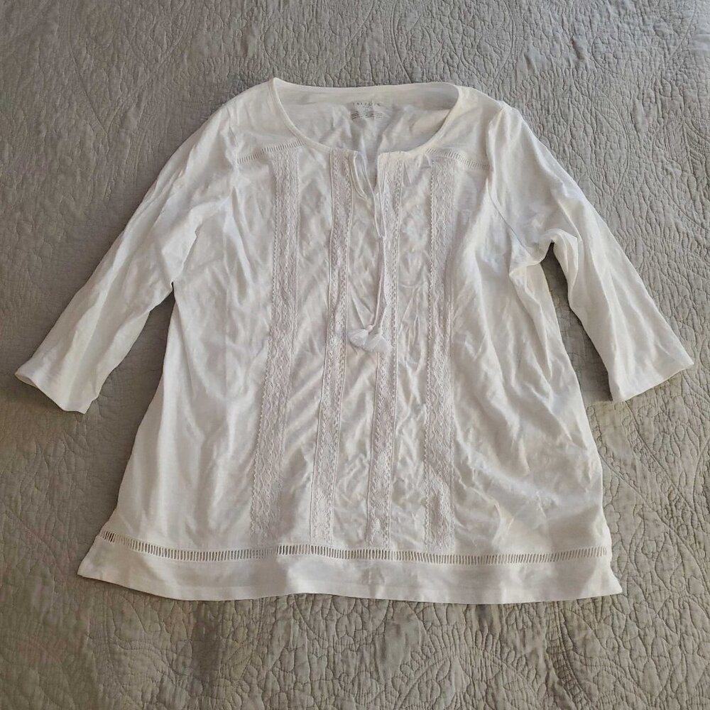 White Lace and Embroidery Detailed Tunic Shirt